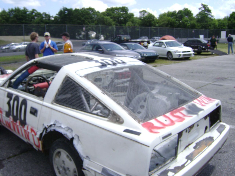 Illustration for article titled The 24 Hours Of LeMons New England 2009 Über Gallery, Part 2